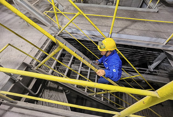 1714872234603236.jpeg 2024年5月4日 青工對天然氣點火裝置進行全面檢查.jpg