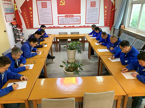 1730438891319971.jpeg 11月1日動(dòng)力車(chē)間黨支部組織支部黨員干部職工開(kāi)展廉潔測(cè)試活動(dòng).jpg