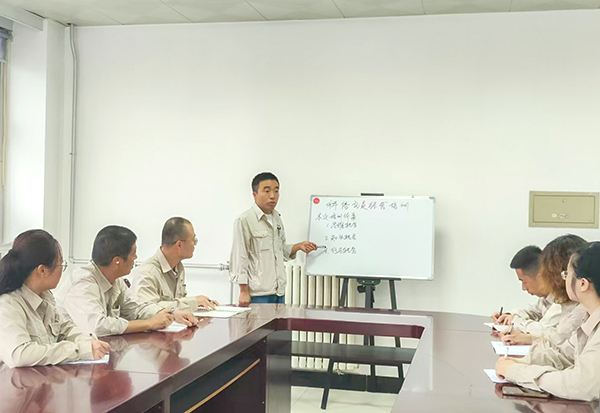 渭化科信公司全員經(jīng)營培訓(xùn)照片 (1).jpg