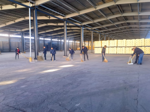 運(yùn)銷部：黨建引領(lǐng)強(qiáng)監(jiān)督 黨員帶頭促規(guī)范 6S管理繪就倉儲新圖景.jpg